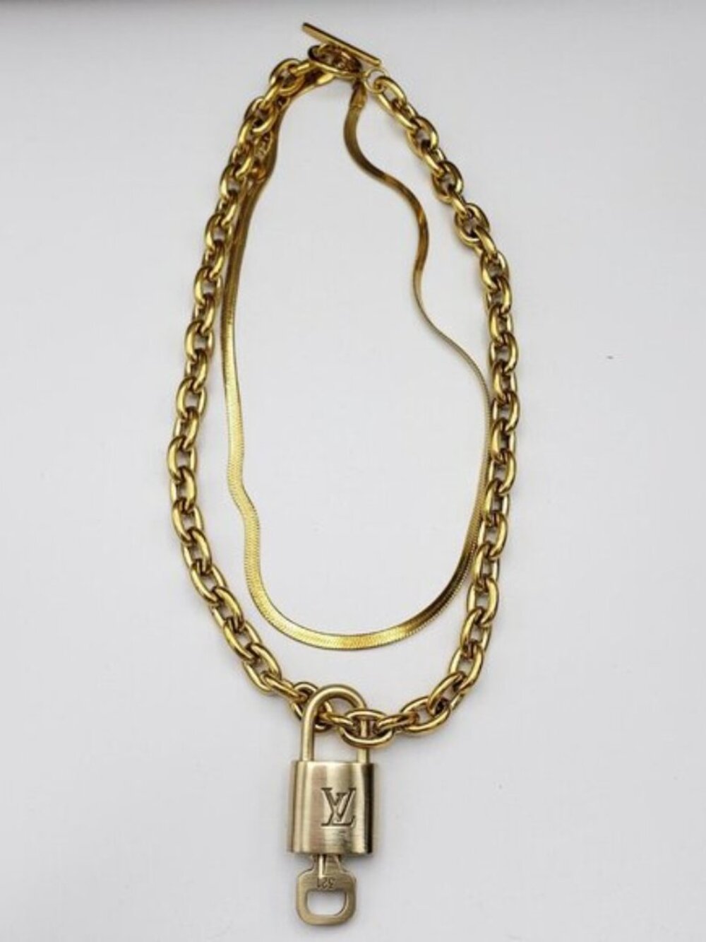 Authentic Louis Vuitton Padlock w/unbranded 18k GoldPlated stainless DoubleChain - Picture 8 of 15